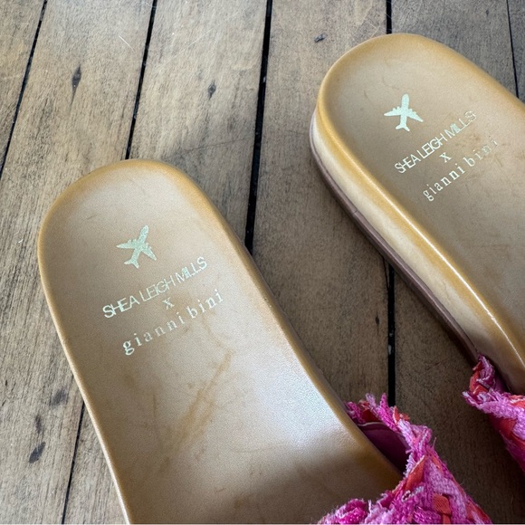 NWT Shea Leigh Mills X Gianni Bini Pink Wiven Gold Buckle Mismatched Slides 7 - Picture 4 of 8